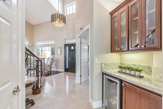 2460 Magnolia Way, Morgan Hill CA: https://media.crmls.org/mediaz/6518ebb6-df01-4012-a3f5-34237414ee4d.jpg