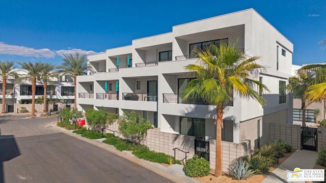 906 Cameron Center Drive, Palm Springs, CA 92264