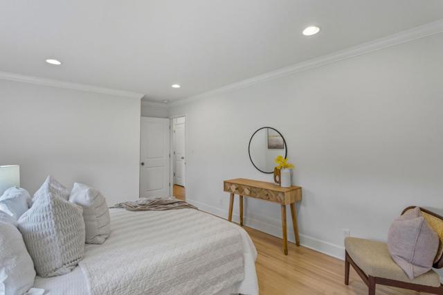 2315 Cheshire Way, Redwood City CA: https://media.crmls.org/mediaz/65196727-c39a-42d5-832c-8ae1b3cec0de.jpg