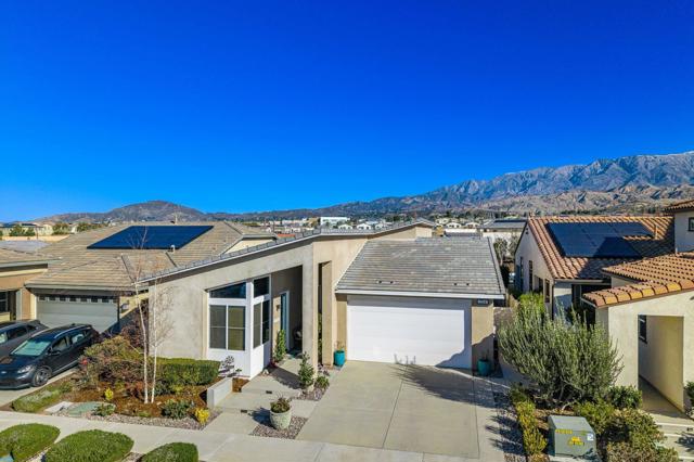 1514 Overpark Lane, Beaumont CA: https://media.crmls.org/mediaz/651988b1-76f6-44b9-ab90-5d20828fd3b1.jpg