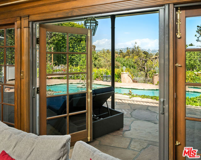 850 Birchwood Drive, Los Angeles CA: https://media.crmls.org/mediaz/651b45e1-3180-4d9c-879b-de0edce28758.jpg