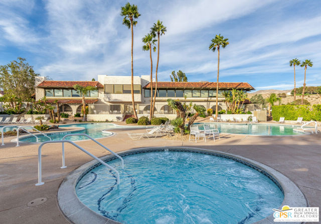 64285 Spyglass Avenue, Desert Hot Springs CA: https://media.crmls.org/mediaz/651b99bc-526f-48a9-8431-5ce0c1dd59da.jpg