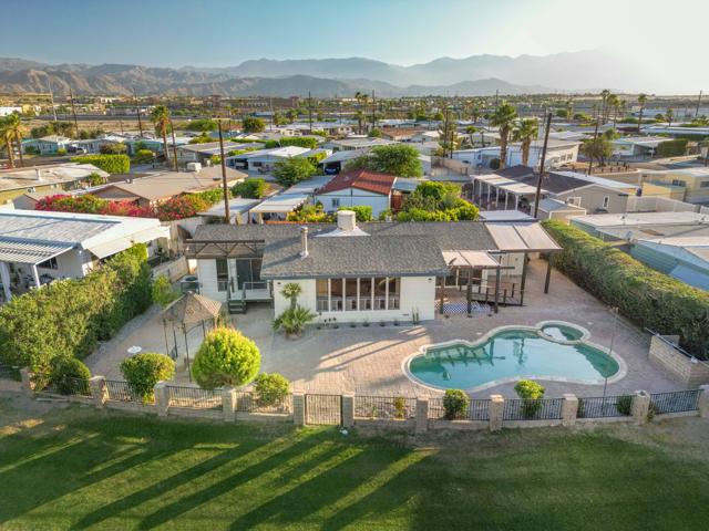 33440 Carlsbad Circle, Thousand Palms CA: https://media.crmls.org/mediaz/651c6f1e-31e3-4483-a5d9-b13b43c5c3b3.jpg