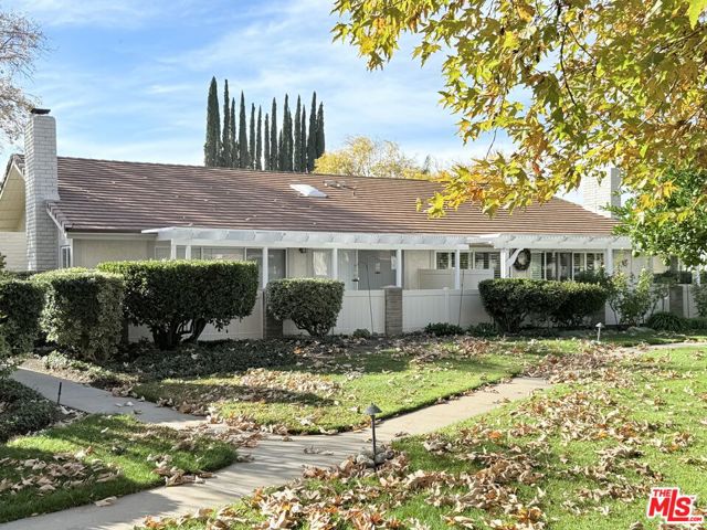 2213 Crespi Lane photo 2