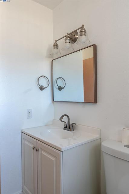 Image 40 of 45 For 9318 Olive St