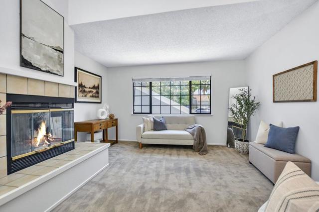 4641 Spinnaker Way, Discovery Bay CA: https://media.crmls.org/mediaz/651f8a94-67cb-4daa-a7a7-d32dc0b94dac.jpg