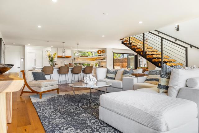 Detail Gallery Image 4 of 54 For 5080 Carlsbad Blvd, Carlsbad,  CA 92008 - 5 Beds | 4 Baths