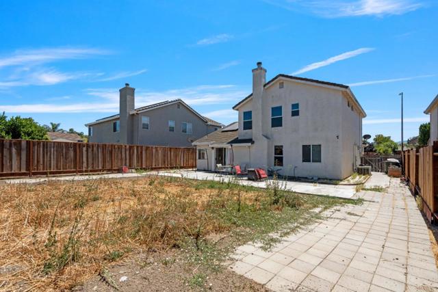 730 Marseille Drive, Hollister CA: https://media.crmls.org/mediaz/65212517-b0fd-459b-92f2-dcda78787111.jpg