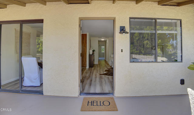 644 Orwell Lane, Ventura CA: https://media.crmls.org/mediaz/652168e3-cfa1-4eb6-b8f4-cdb0e3746049.jpg