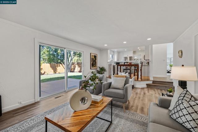 3641 Shenandoah Ct, Pleasanton CA: https://media.crmls.org/mediaz/65216f73-8aad-4bd9-90d2-cd73f1fabf6f.jpg