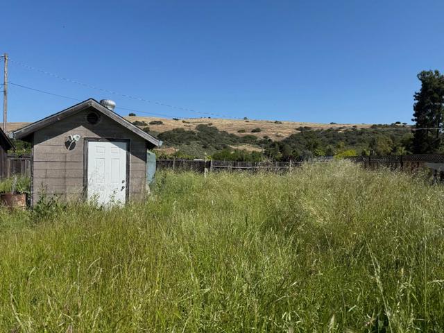 22501 San Vicente Avenue, San Jose CA: https://media.crmls.org/mediaz/65224071-4cf4-4532-bbc6-c1c3f4cc3c70.jpg
