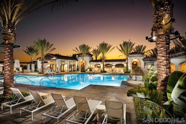 4706 Chase Ct, Carlsbad CA: https://media.crmls.org/mediaz/652249a7-1a79-4e76-8c5b-560412a42ec6.jpg