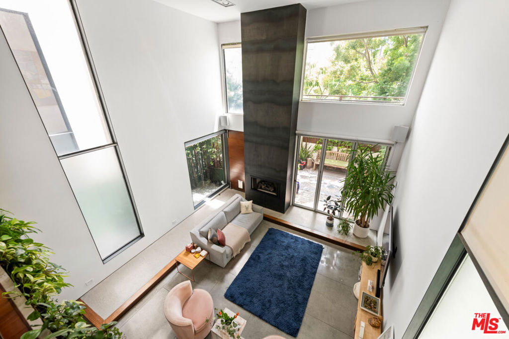 417 Venice Way