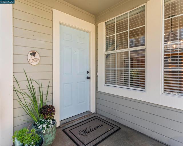 2761 Elks Way, Napa CA: https://media.crmls.org/mediaz/65238b57-e827-475b-b779-655d26c1e43c.jpg