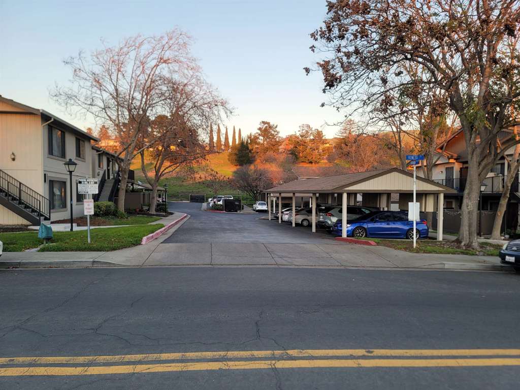 234 Entrada Plz #276