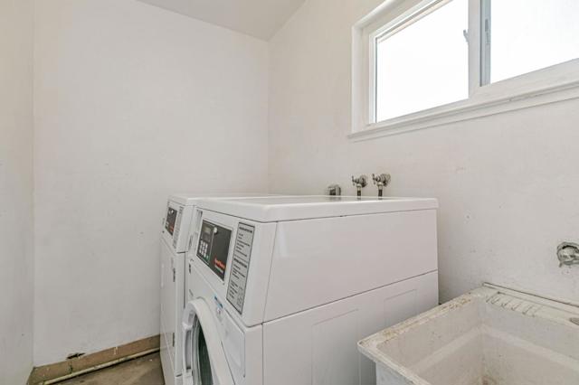 Image 13 of 23 For 508514 Willard Avenue