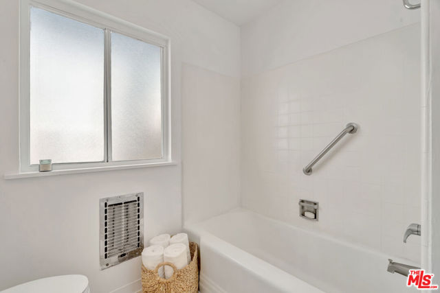 Drew Fenton | 25330 Malibu Road Malibu CA | MLS: 7283830