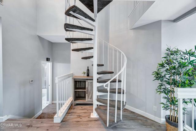 3318 Darby Street, Simi Valley CA: https://media.crmls.org/mediaz/6525d501-f6e2-43c5-be78-fadd8f9d10fb.jpg