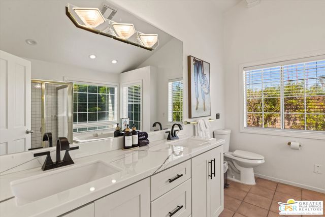 2880 E San Angelo Road, Palm Springs CA: https://media.crmls.org/mediaz/6527f764-d31d-472e-b910-cd41df389a7b.jpg