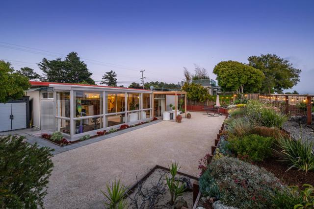 1652 Lexington Avenue, San Mateo CA: https://media.crmls.org/mediaz/65285cba-3fc0-4d4d-a092-cb7e6c404ceb.jpg