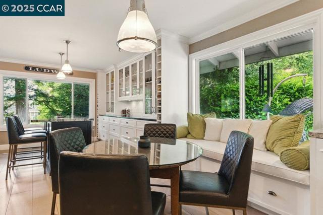 314 Draeger Dr, Moraga CA: https://media.crmls.org/mediaz/6528db13-fe29-4d3e-8501-c25397bc5db6.jpg