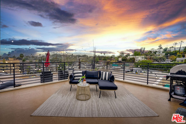 2930 Rowena Avenue, Los Angeles CA: https://media.crmls.org/mediaz/652a5342-6ba6-488e-b997-ab1fe97da10d.jpg