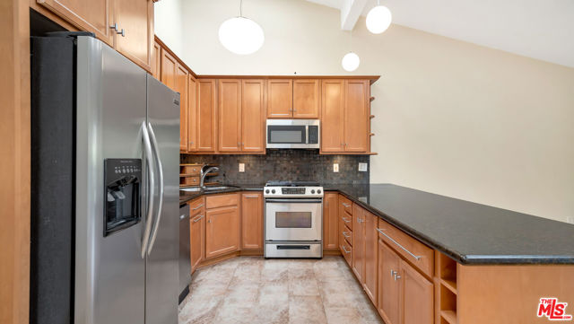 5901 Canterbury Drive, 21 photo 16