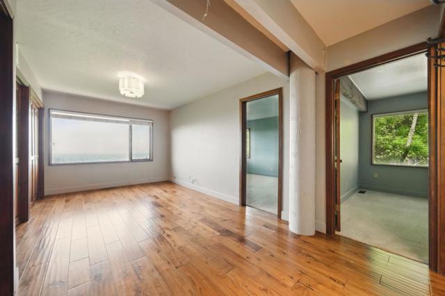 16190 Maya Way, Los Gatos CA: https://media.crmls.org/mediaz/652aec68-81a6-4b7d-842d-fbe77788432e.jpg