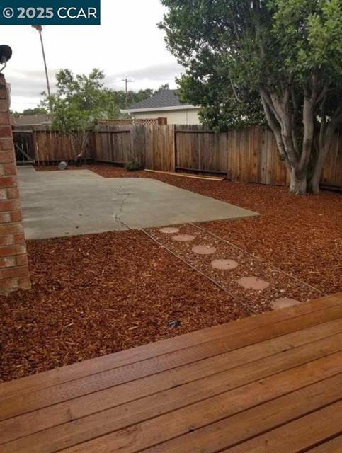 1818 Concord Ct, Concord CA: https://media.crmls.org/mediaz/652ba383-029e-40fa-b5e4-cc15aa2d7567.jpg