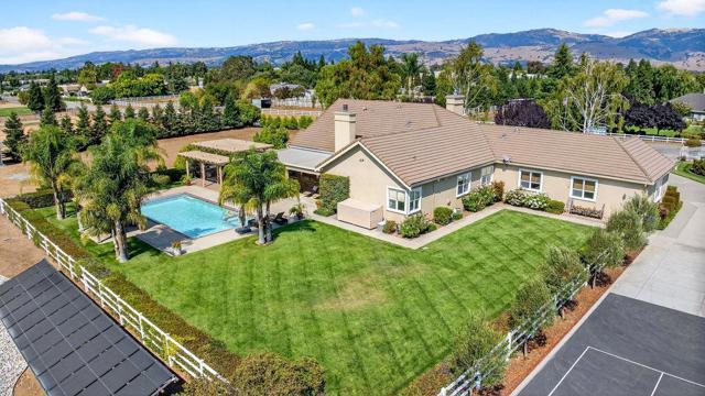 12315 Harding Avenue, San Martin CA: https://media.crmls.org/mediaz/652cbbd3-aa53-4091-a672-797f904f3df7.jpg