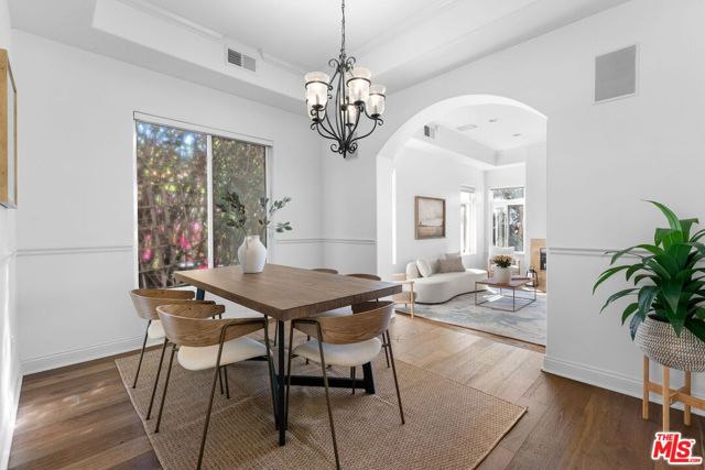 11840 Rowles Court, Los Angeles CA: https://media.crmls.org/mediaz/652ccfba-5da5-43a9-9889-cab4587c714a.jpg