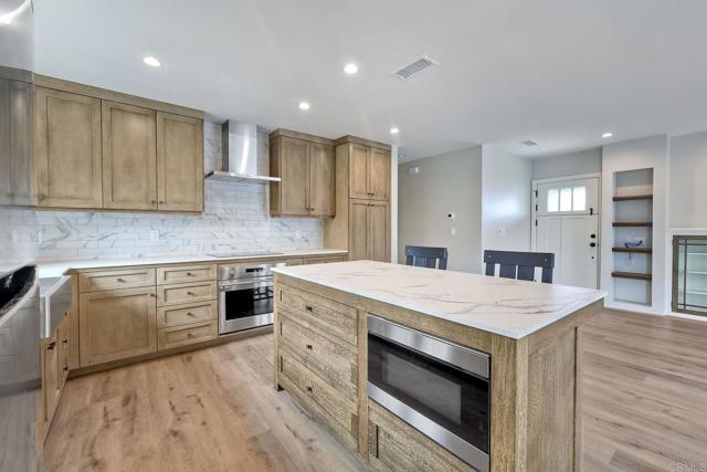 605 Morse Street, Oceanside CA: https://media.crmls.org/mediaz/652d3920-871c-4dde-8b8f-fcf92b909144.jpg