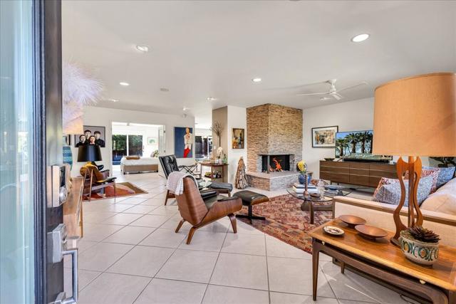 703 N Calle Rolph, Palm Springs, CA 92262
