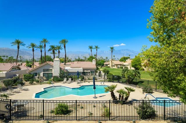 17 Margarita Road, Palm Desert CA: https://media.crmls.org/mediaz/652d9ebe-3983-42c7-ac73-a408cd96311d.jpg