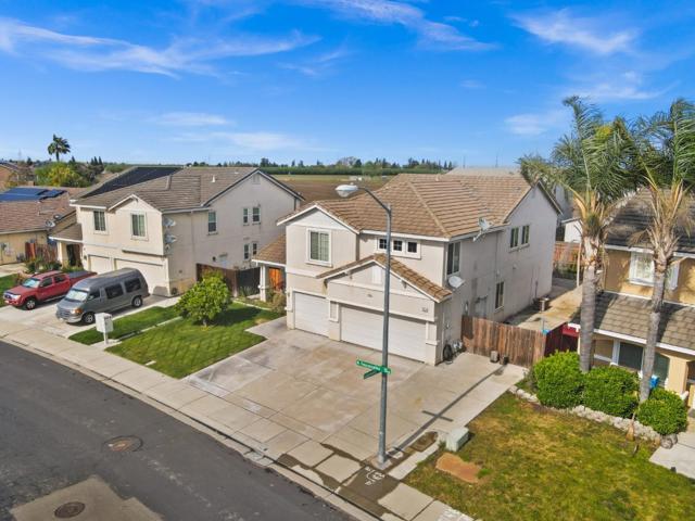 354 Vasconcellos Avenue, Manteca CA: https://media.crmls.org/mediaz/652de0f0-907c-4e48-89db-4fe4f3071813.jpg
