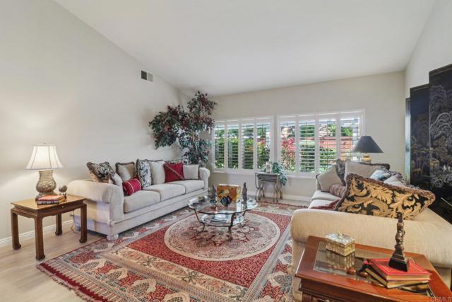 Detail Gallery Image 7 of 63 For 5226 Candlelight St, Oceanside,  CA 92056 - 3 Beds | 3/1 Baths