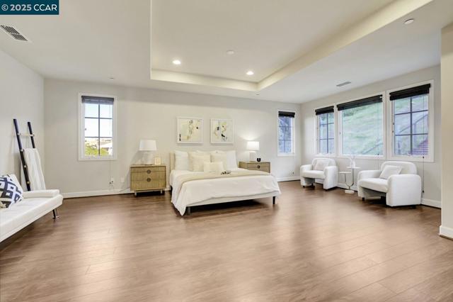 131 Wittenham Ct, San Ramon CA: https://media.crmls.org/mediaz/652eef1e-16f1-4b39-9312-034e4e7b2189.jpg