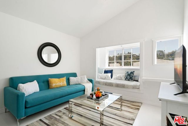 2165 Valentine Street, Los Angeles CA: https://media.crmls.org/mediaz/652ef231-0b1c-4335-9191-dc18e6dbe0ba.jpg