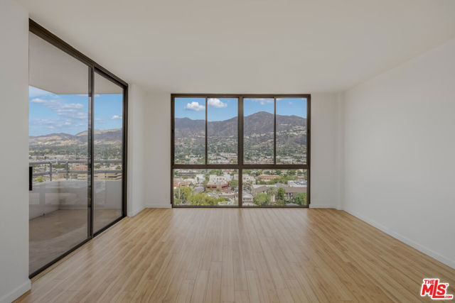 345 Pioneer Drive, 1805 photo 10