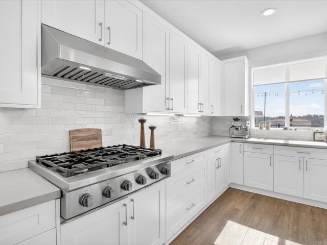 Detail Gallery Image 10 of 42 For 1858 Avocado Rd, Oceanside,  CA 92054 - 5 Beds | 3/1 Baths