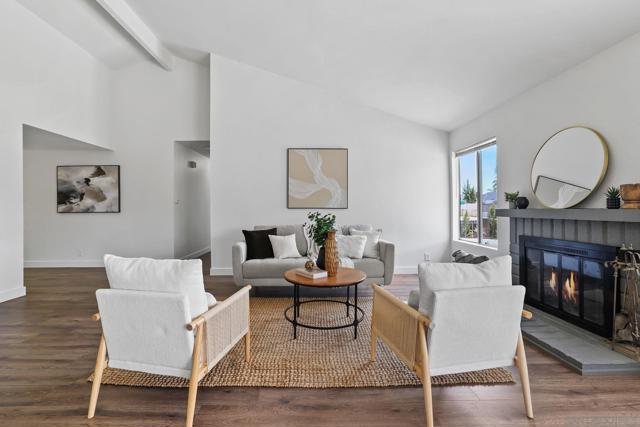 3663 Forest Road, Oceanside CA: https://media.crmls.org/mediaz/653138a8-bfdb-448d-8930-60a7bf5cdfba.jpg