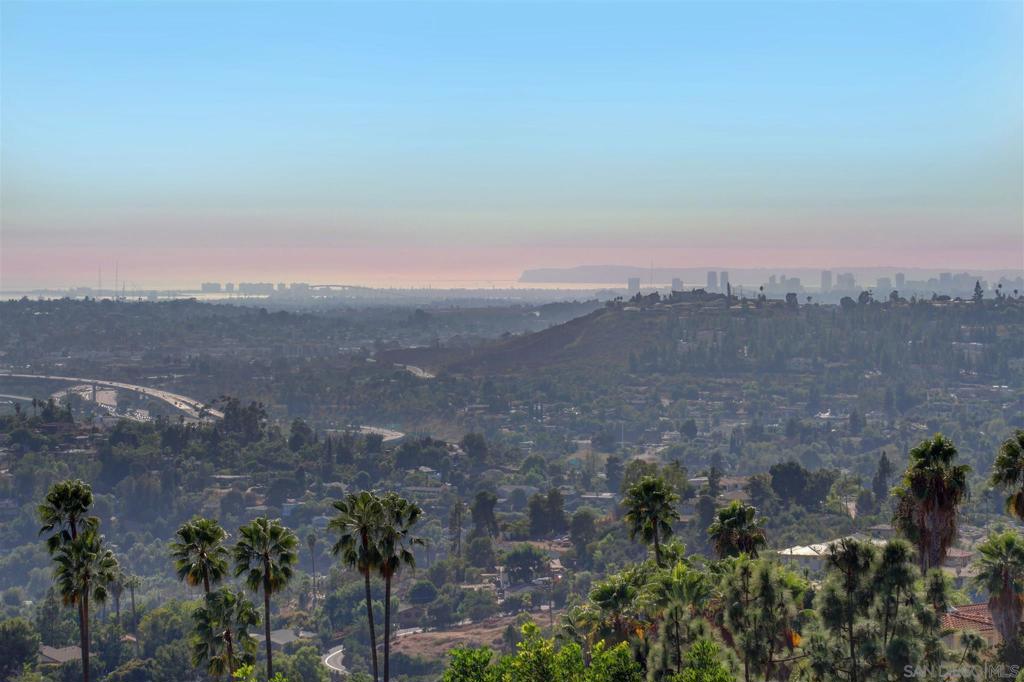 MLS #250029610SD image #12