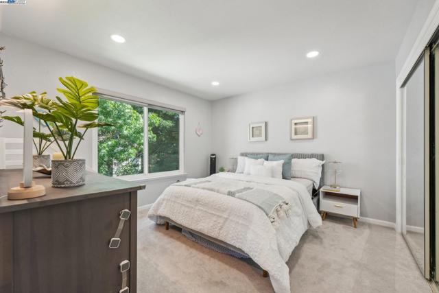8244 Brittany Dr, Dublin CA: https://media.crmls.org/mediaz/653315f4-6ff7-4722-a640-999c73fe6bc1.jpg