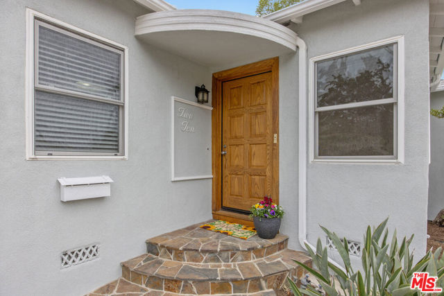 210 S Bundy Drive, Los Angeles CA: https://media.crmls.org/mediaz/65337058-cca7-47fb-a623-1e9c3fb38683.jpg