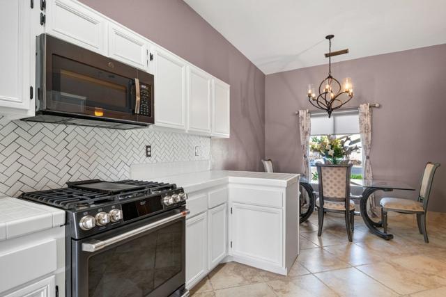 69547 Northhampton Avenue, Cathedral City CA: https://media.crmls.org/mediaz/6533b818-ec9e-4c39-8265-3b923da167c5.jpg