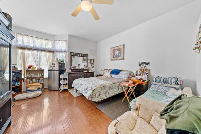 Detail Gallery Image 15 of 34 For 1999 Pecan Tree St, Hemet,  CA 92545 - 4 Beds | 2/1 Baths