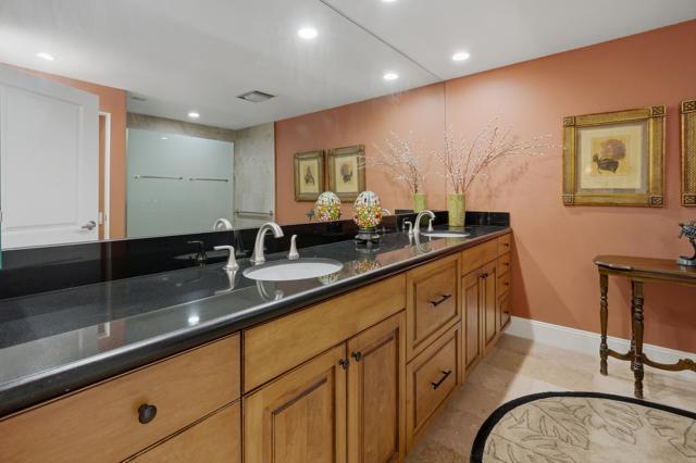 910 Island Drive #206, Rancho Mirage, CA 92270