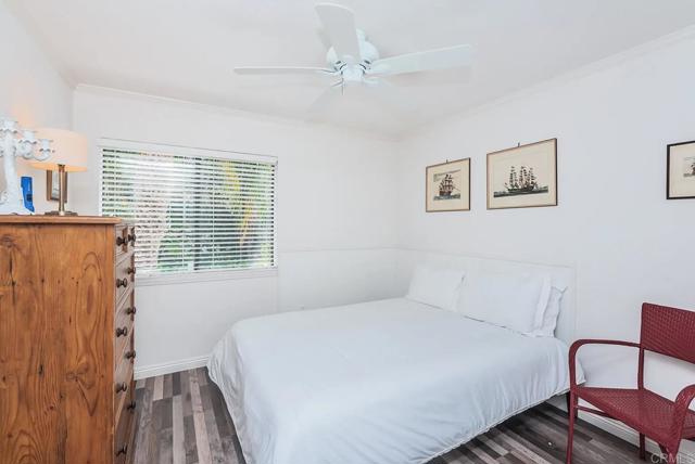 729 Poinsettia Park, Encinitas CA: https://media.crmls.org/mediaz/6534c9b6-e4b8-4acd-a797-016daeac7cb6.jpg