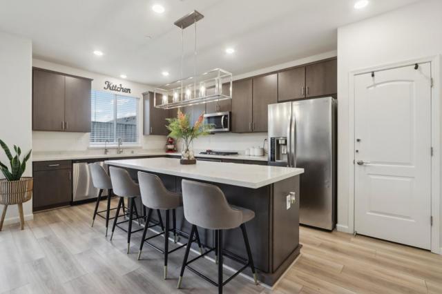 1941 Camden Street, Hollister CA: https://media.crmls.org/mediaz/6535f610-c880-4829-b240-0c89bed0d530.jpg