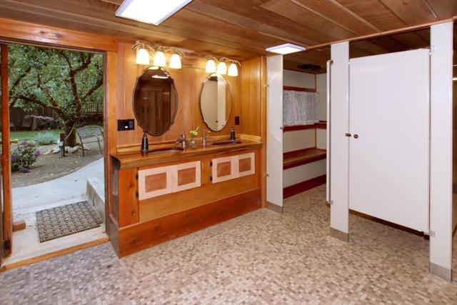 16770 Redwood Lodge Road, Los Gatos CA: https://media.crmls.org/mediaz/65369f0e-29ab-4113-9aa0-a48fa38a9263.jpg